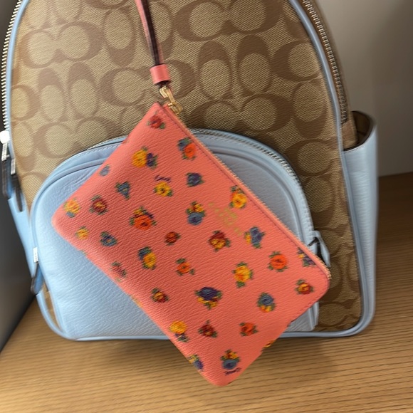 Coach Corner Zip Wristlet With Mini Vintage Rose Print Pink Lemonade Multi - Picture 13 of 16